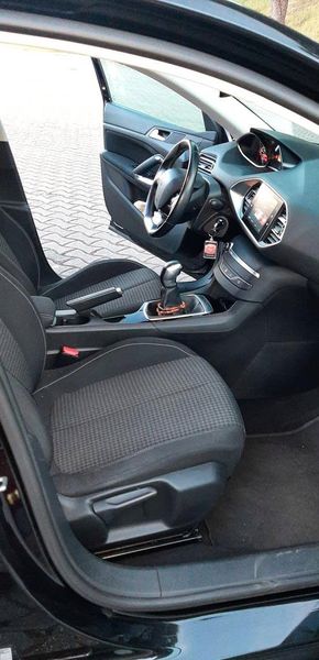 Peugeot 308 • 2018 • 59,999 km 7
