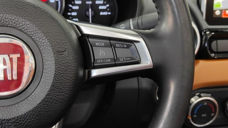 Fiat 124 Spider • 2018 • 38,900 km 19