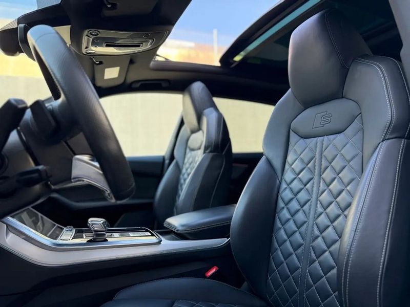 Audi Q8 • 2021 • 81,000 km 4