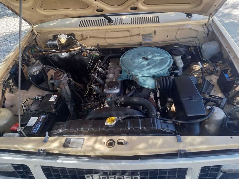 Isuzu Canter • 1987 • 309,000 km 3