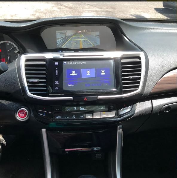 Honda Accord • 2017 • 82,000 km 3