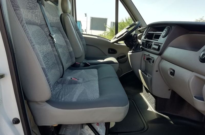 Renault Master • 2006 • 271,000 km 4