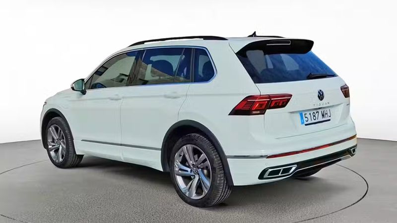 Volkswagen Tiguan • 2023 • 24,500 km 3