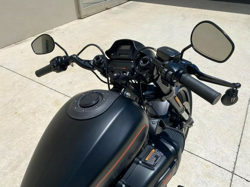 Harley Davidson custom • 2019 • 30 km 8