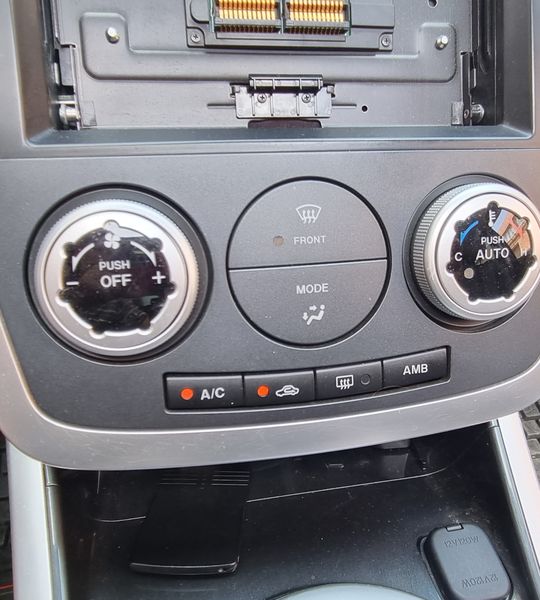 Mazda CX-7 • 2010 • 175,000 km 29