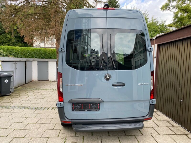 Mercedes-Benz Sprinter • 2020 • 20,213 km 4