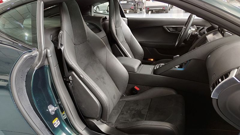 Jaguar F-Type • 2021 • 24,532 km 12