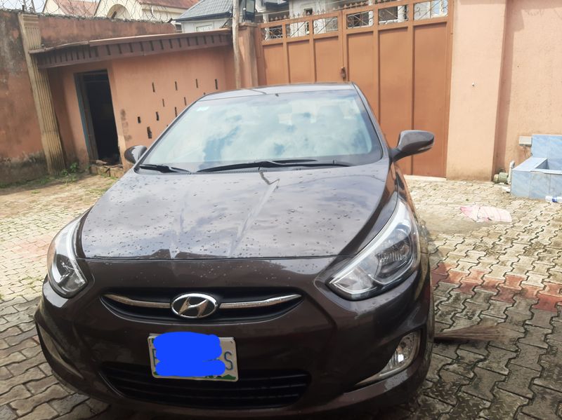 Hyundai Accent • 2016 • 64,000 km 3