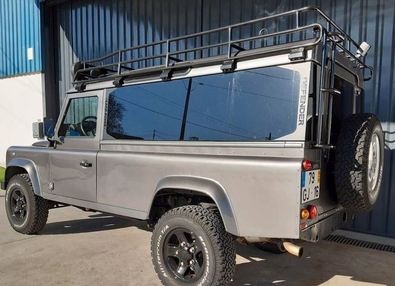 Land Rover Discovery Sport • 2008 • 70,000 km 2