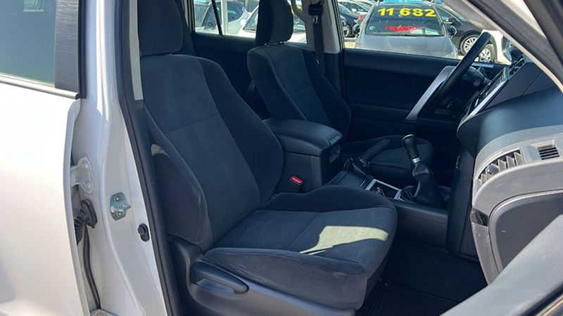 Toyota Land Cruiser • 2020 • 53,241 km 10