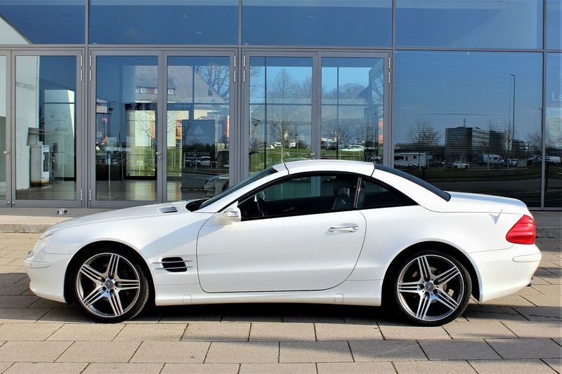 Mercedes-Benz SL-Class • 2005 • 98,200 km 7