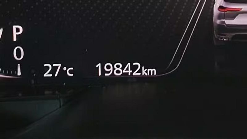 Mazda 6 • 2023 • 19,842 km 3