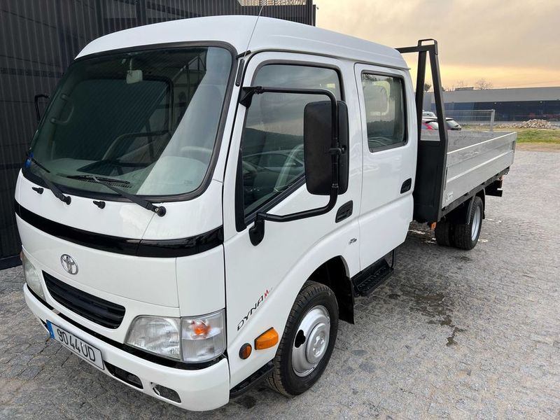 Toyota Dyna • 2002 • 280,000 km 1