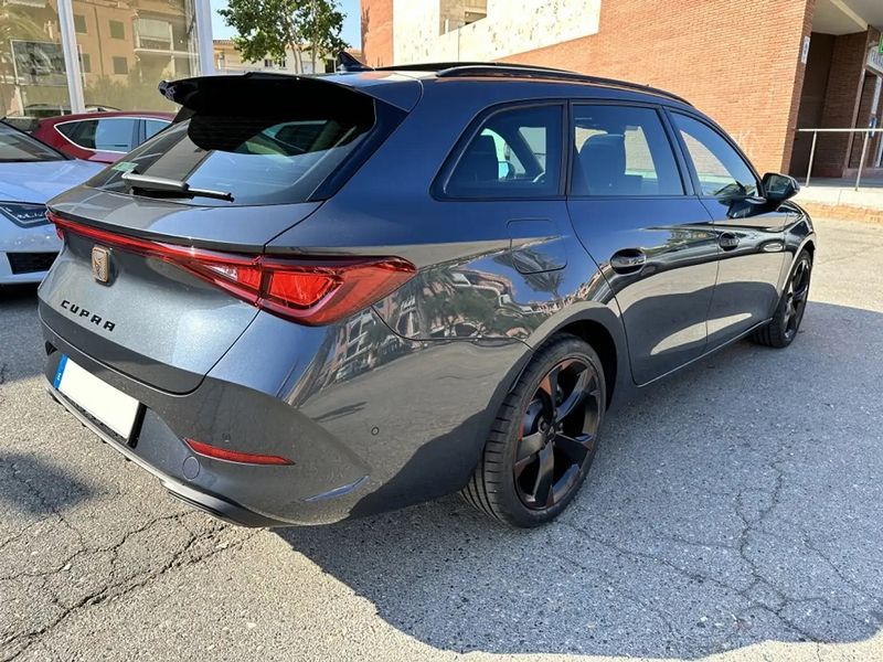 Seat Leon • 2023 • 11,000 km 3