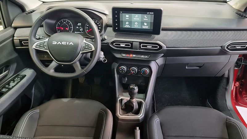 Dacia Sandero • 2024 • 921 km 7