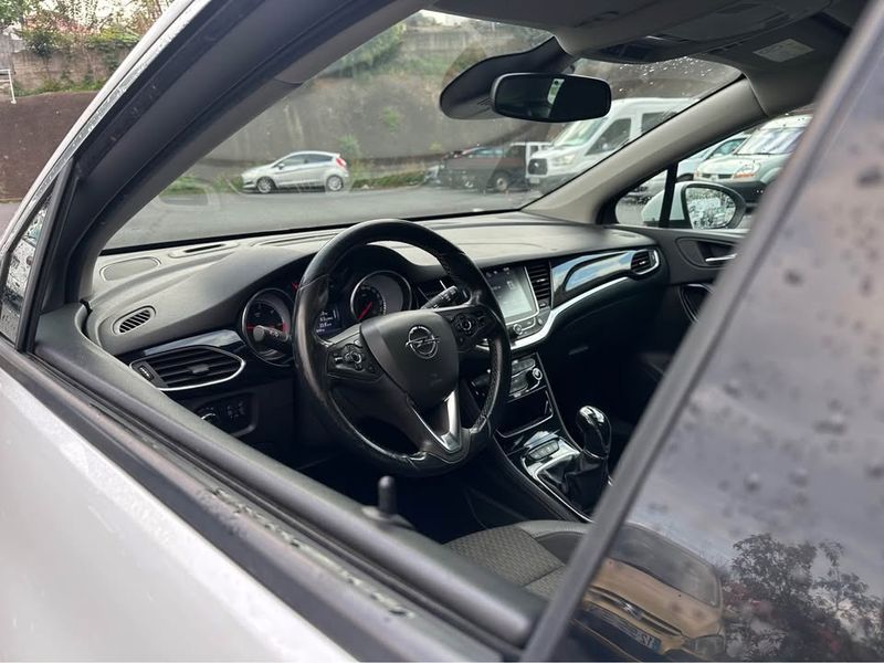 Opel Astra • 2016 • 127,000 km 2