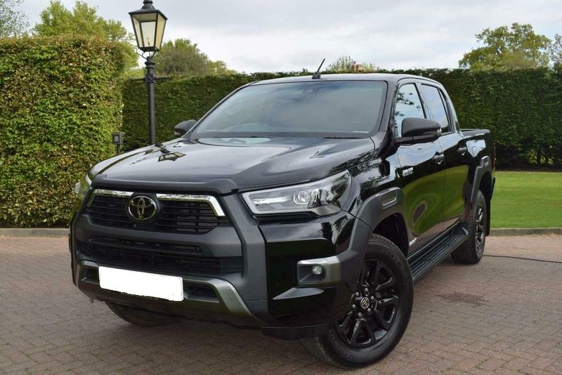Toyota Hilux • 2022 • 28,000 km 1