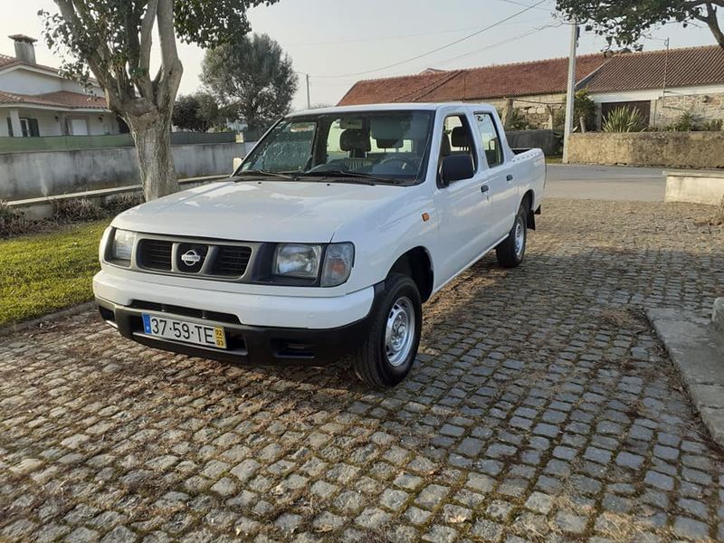 Nissan Pickup • 2002 • 99,000 km 1