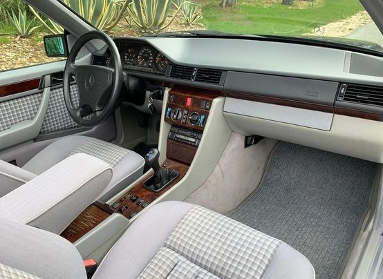 Mercedes-Benz 200 E • 1996 • 153,000 km 11