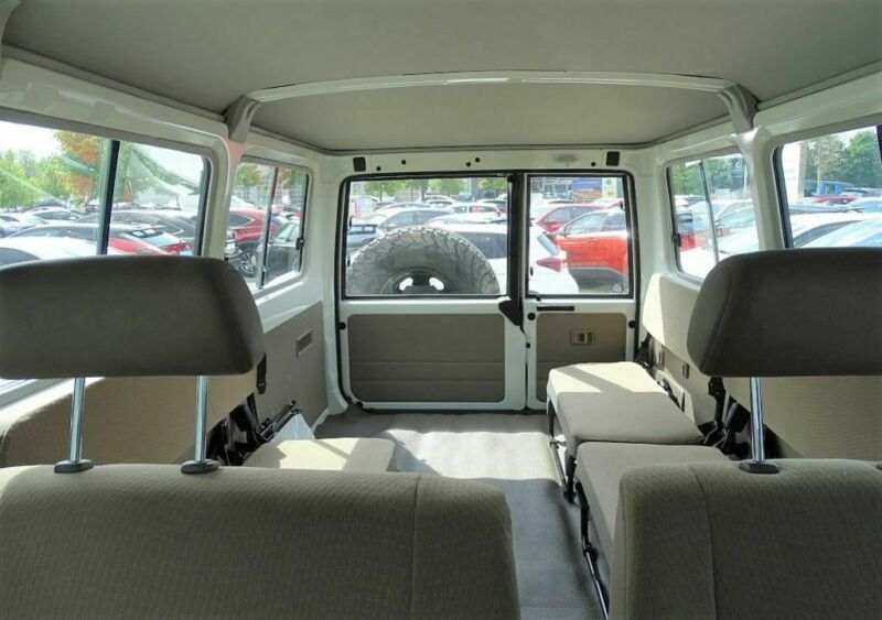 Toyota Land Cruiser • 2021 • 84,890 km 4