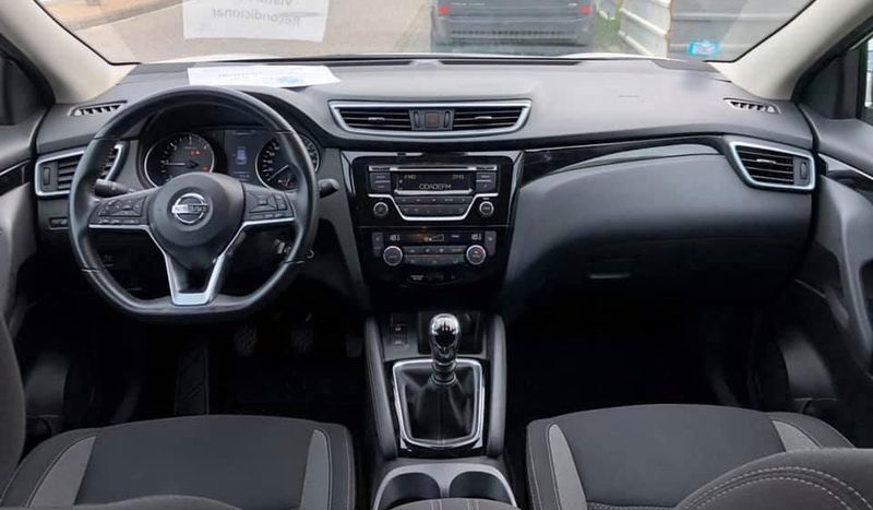 Nissan Qashqai • 2018 • 40,000 km 4