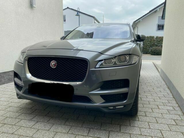 Jaguar F-Pace • 2016 • 90,000 km 2