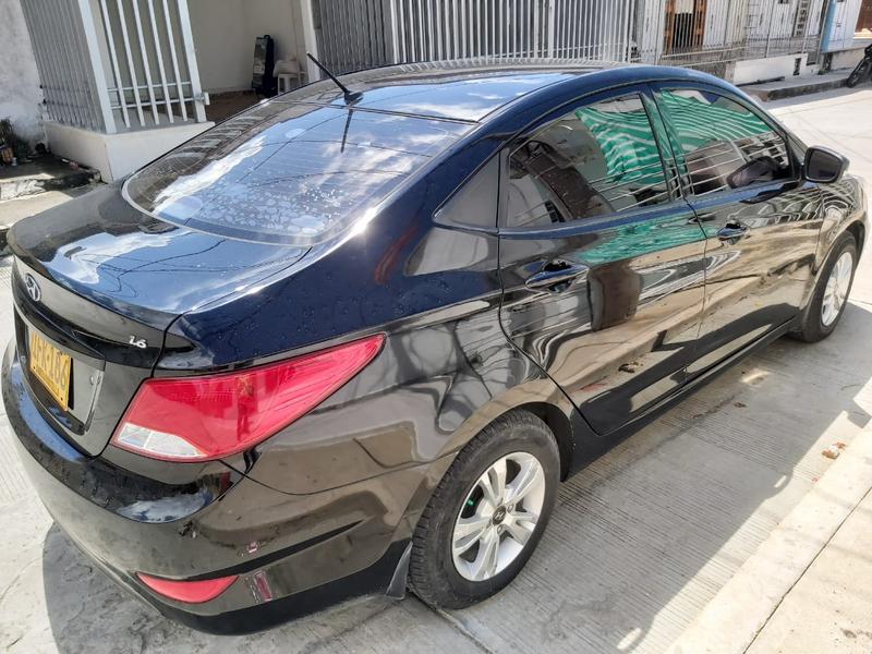 Hyundai Accent • 2016 • 42,340 km 5