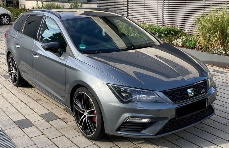 Seat Leon ST • 2017 • 59,661 km 1