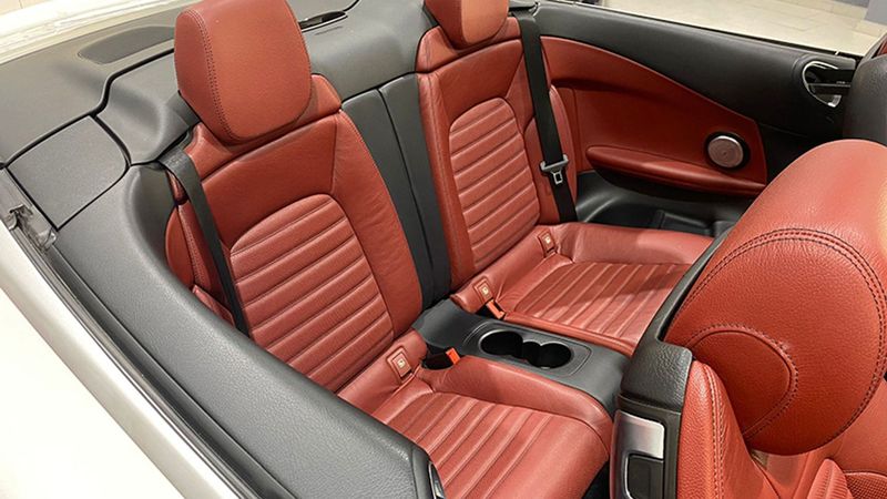 Mercedes-Benz C-Class • 2018 • 84,652 km 13