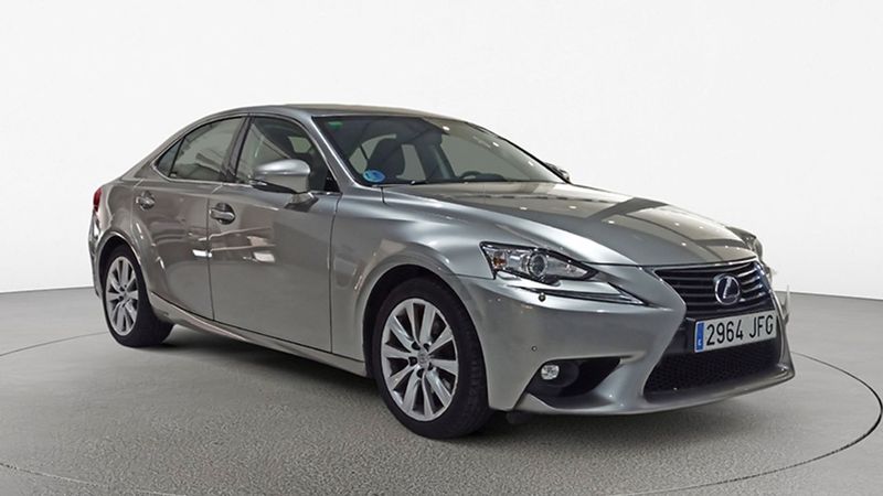 Lexus IS • 2015 • 111,000 km 1