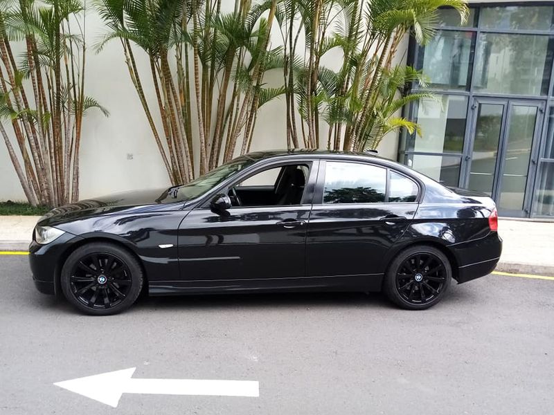 BMW 520D • 2009 • 67,000 km 2