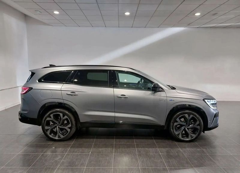 Renault Espace • 2023 • 42,973 km 2
