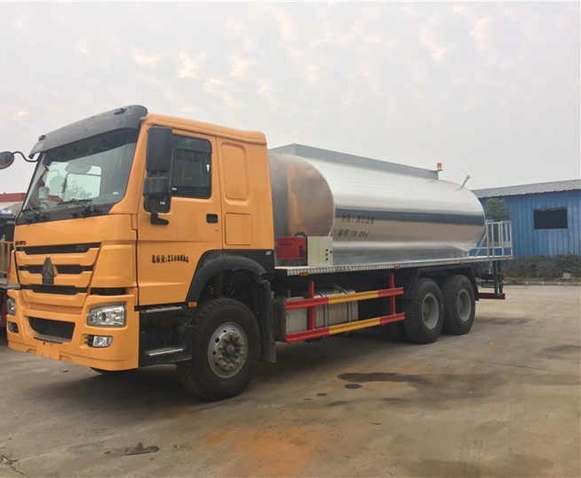 Hino Dutro • 2020 • 50,000 km 2