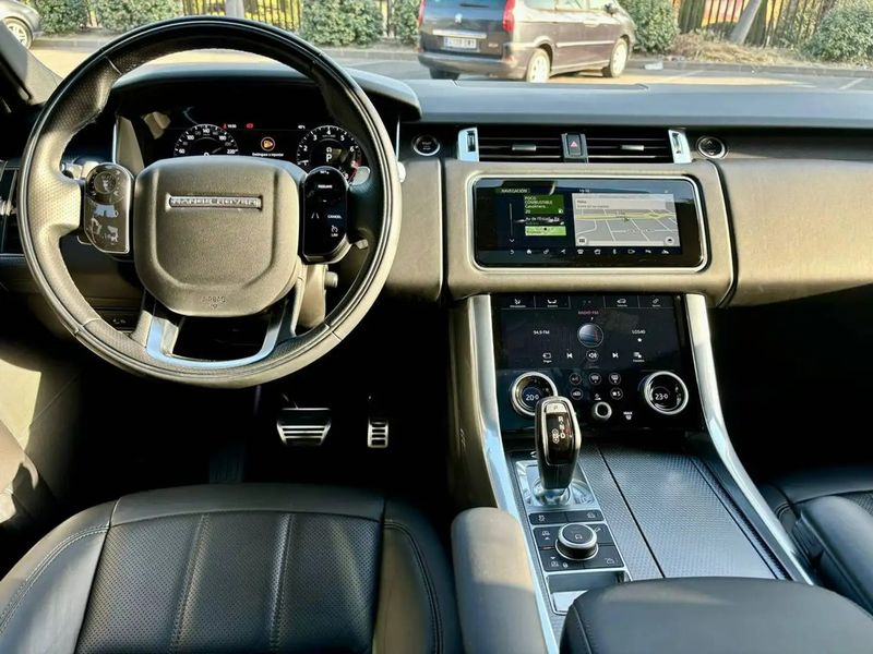 Land Rover Range Rover Sport • 2020 • 83,000 km 3