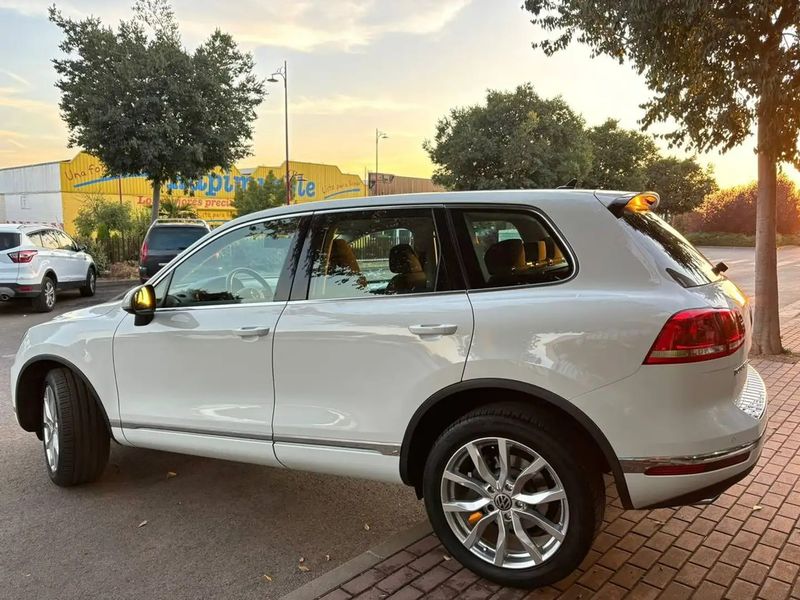 Volkswagen Touareg • 2015 • 147,000 km 9
