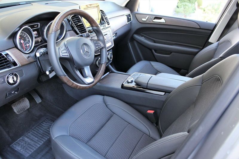 Mercedes-Benz GLE • 2016 • 166,900 km 9