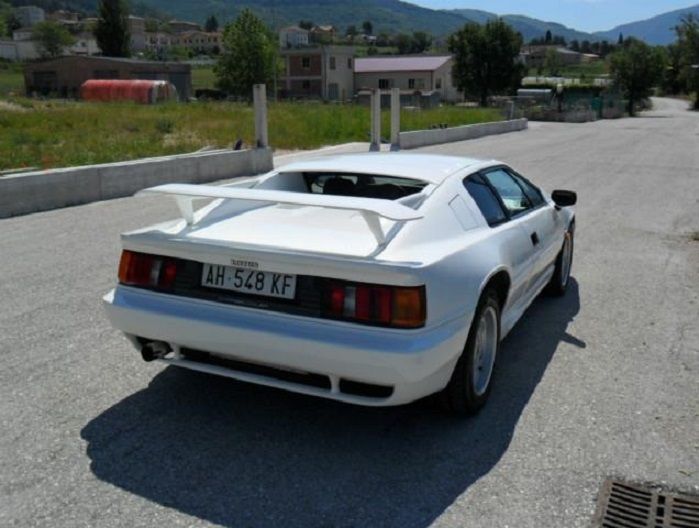Lotus Esprit • 1993 • 104,000 km 3