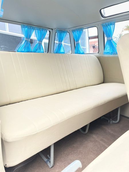 Volkswagen Multivan • 1966 • 43,500 mi 6