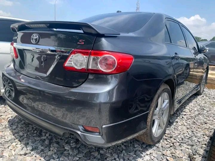 Toyota Corolla • 2016 • 50,000 km 2