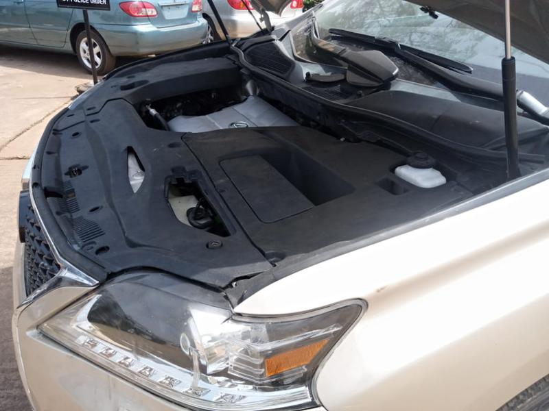 Lexus RX • 2013 • 42,800 km 2