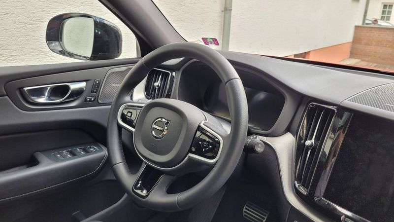 Volvo XC60 • 2021 • 40,000 km 6