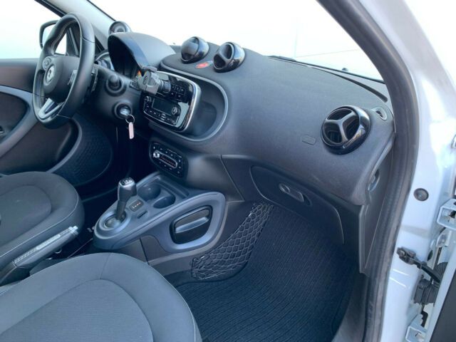 Smart Forfour • 2018 • 60,000 km 10