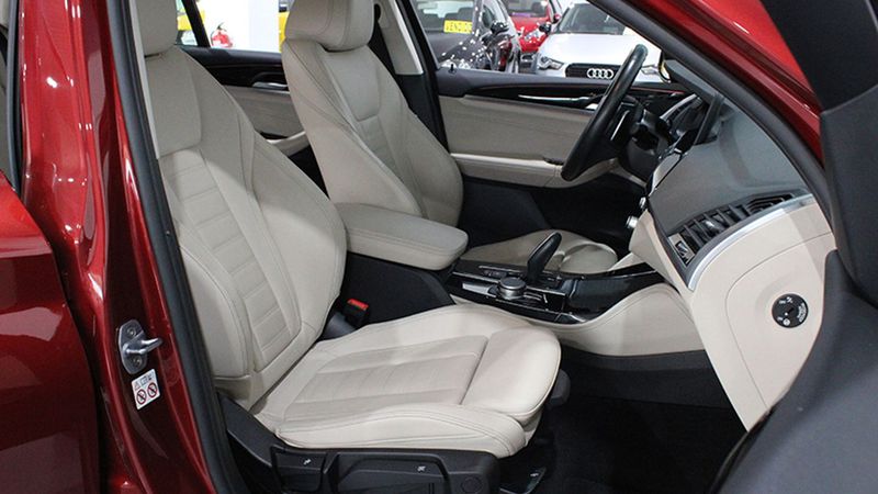 BMW X4 • 2019 • 92,455 km 4