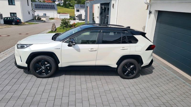 Toyota RAV4 • 2019 • 68,543 km 5