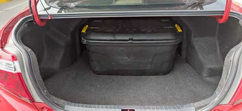 Toyota Yaris • 2014 • 84,000 km 4