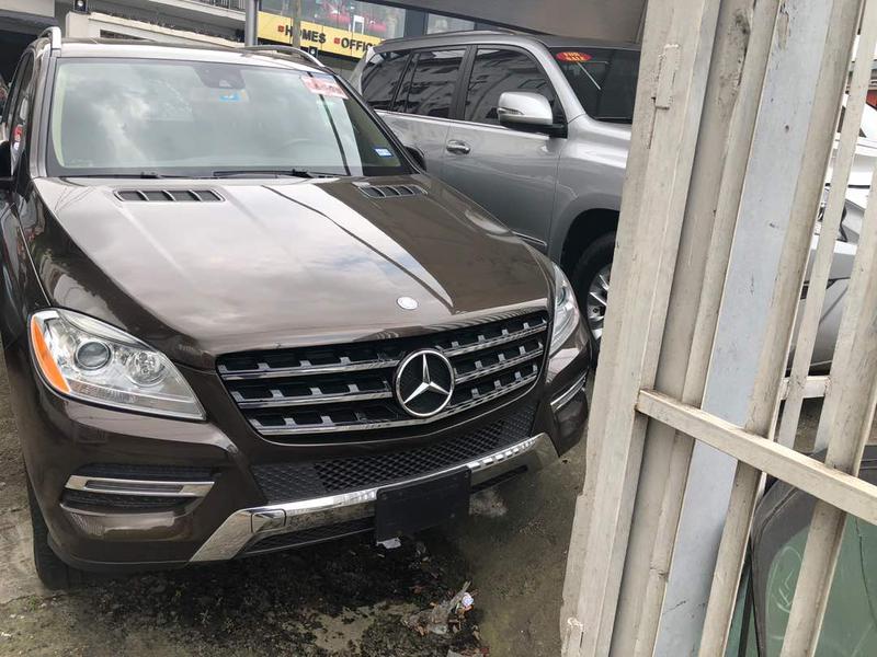 Mercedes-Benz 200 - 300 • 2013 • 34,654 km 2