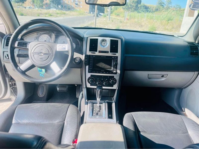 Chrysler 300 C • 2009 • 156,000 km 3