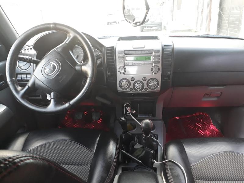 Mazda BT • 2009 • 219,000 km 5