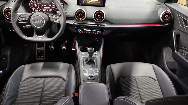 Audi Q3 • 2023 • 29,058 km 3