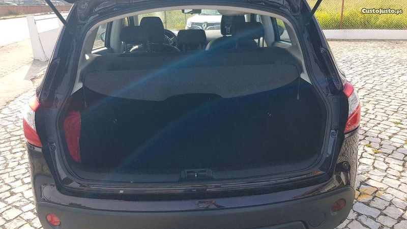 Nissan Qashqai • 2012 • 200,000 km 3